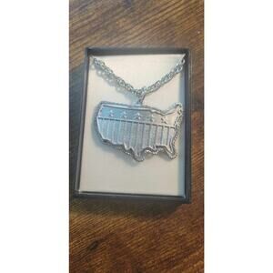 American Pewter United states Necklace